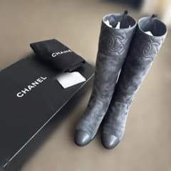 CHANEL ロングブーツ グレー スエードのサムネイル
