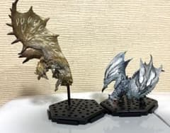 モンスターハンターフィギュアリオレウス希少種 リオレイア希少種のサムネイル