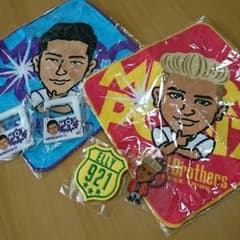 METROPOLIZ ガチャ ELLY NAOKIのサムネイル