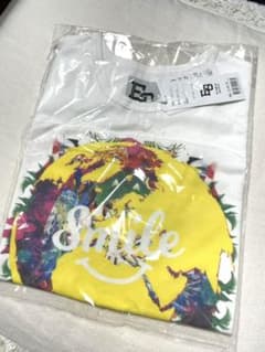 E-girls ライブツアーTシャツのサムネイル