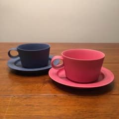 イイホシユミコ　unjour（アンジュール） カップ＆ソーサー 2客セットのサムネイル