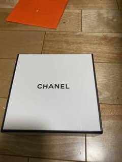 CHANEL シャネル 空箱のサムネイル