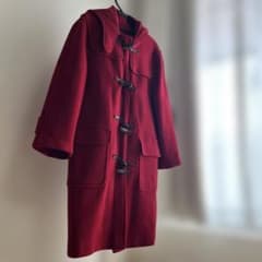 PAVEMENTパヴェメント　百貨店購入　深紅のダッフルコート フード付きのサムネイル