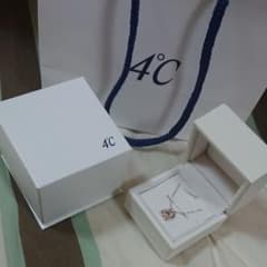 4 C ネックレスのサムネイル