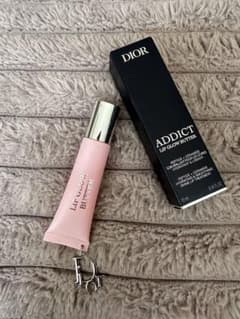 新品、未使用　Dior Addict Lip Glow Butter 101のサムネイル
