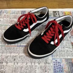 VANS スニーカー ブラック レッド ローカットのサムネイル