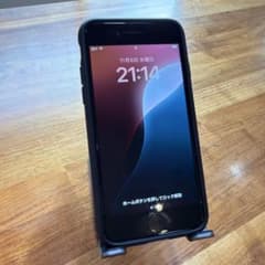 本体Apple iPhone SE第三世代のサムネイル
