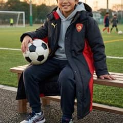 G9675*プーマ☆中綿☆ベンチコート☆150☆ブラック☆黒赤☆キッズ☆サッカー