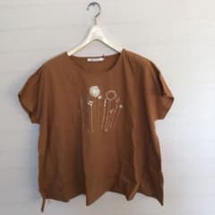 新品・未使用 SUN VALLEY Tシャツのサムネイル