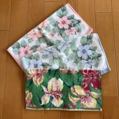 【花柄】VALENTINO GARAVANI /UCHINOハンドタオル 3枚のサムネイル