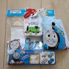 3層トレーニングパンツ 90cm 4枚組 トーマス 男の子のサムネイル