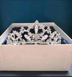 Love　Tiara グレースティアラ、シルバークリスタルタイプのサムネイル