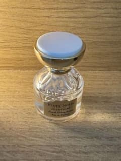 Flora Notis フローラルグリーン　ミニ香水5mlのサムネイル