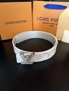 ルイヴィトン　LV イニシャル 40MM バックル　ベルト　95 ルイヴィトン LV イニシャル 40MM バックル ベルト 95 - メルカリ
