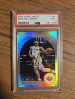 Zion Williamson 2020 Panini Hoops PSA 9のサムネイル