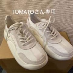 UGGのサムネイル