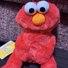 セサミストリート エルモ フリュー　こてっとぺったん　BIG ぬいぐるみ