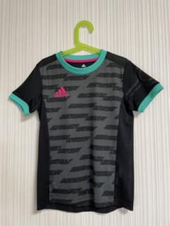 サッカーユニフォーム140 adidasのサムネイル