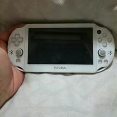 FF限定版psvita2000 即購入アリのサムネイル