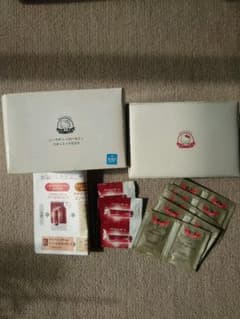 ドクターシーラボxハローキティBOXのサムネイル