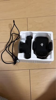 わしん様専用　QI式15Wワイヤレス充電スマホホルダーのサムネイル