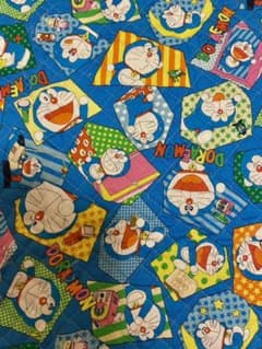 【値下げ】ドラえもん　キルティング　水色　ハギレのサムネイル