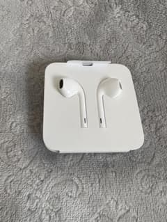 iPhone 純正イヤホン アップルのサムネイル