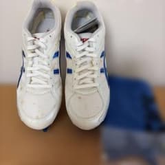 asics 陸上競技用シューズ ホワイト ブルーのサムネイル