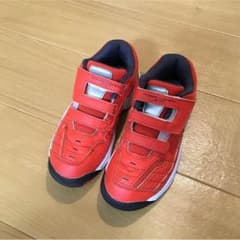【美品】YONEX ジュニアテニスシューズのサムネイル