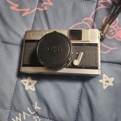 Olympus Pen コンパクトフィルムカメラのサムネイル