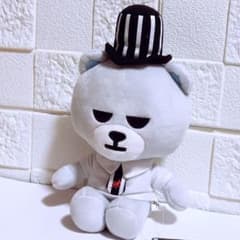 KRUNK × BIGBANG V.I スンリ おすわりぬいぐるみ マスコット - メルカリ