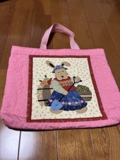 ウサギのキルティングバッグのサムネイル