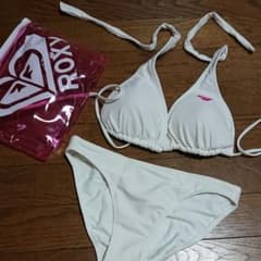 ROXY 水着のサムネイル