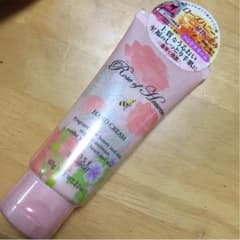 ローズオブヘブン ハンドクリームのサムネイル