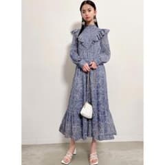 GRL 齋藤飛鳥着用 花柄フリルシャーリングワンピース ブルー Lのサムネイル