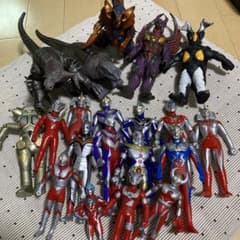 ウルトラマン　ソフビ　フィギュアのサムネイル