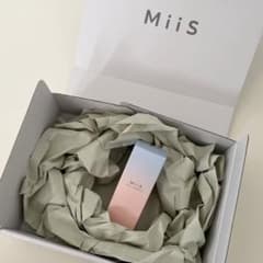 MiiS ミーズ ホワイティエッセンス 新品未開封のサムネイル
