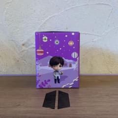 BTS ジェーホープ　SNOW BALLのサムネイル