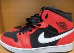 NIKE AJ1 レッドMIDのサムネイル