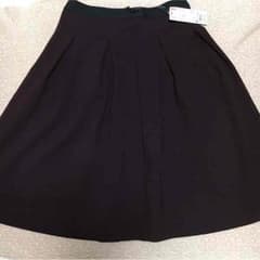 ユニクロ 未使用 スカート ワイン色のサムネイル