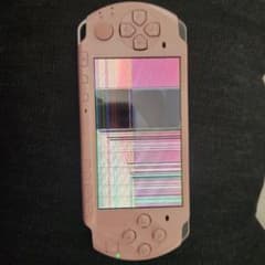 ピンクのPSP本体（画面損傷あり）のサムネイル