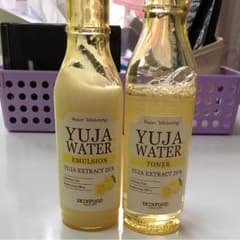 スキンフード ゆずウォーター 化粧水 乳液のサムネイル