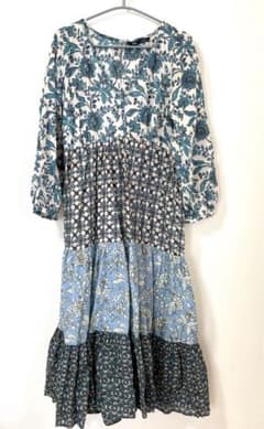 ZARA ワンピース　サイズ　Mのサムネイル