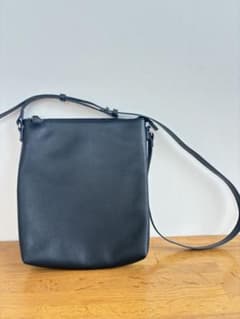 BEAMS HEART ブラックショルダーバッグのサムネイル