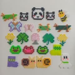 アイロンビーズ作品セット（パンダ、カエルなど）のサムネイル