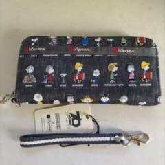 PEANUTS 70周年 スヌーピー 長財布 - メルカリ