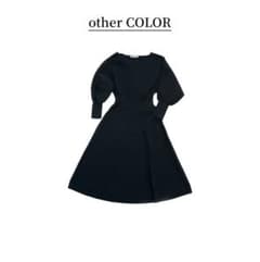 美品✰CELFORD ホールガーメントニットワンピース ネイビー サイズ36のサムネイル