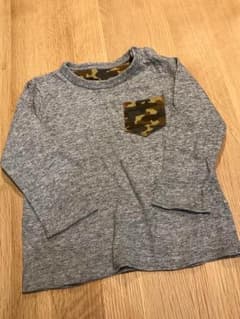 ユニクロ/ベビー長袖Tシャツのサムネイル