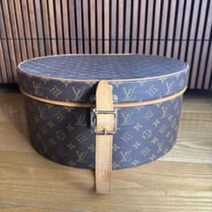 Louis Vuitton ケーキ箱 モノグラム帽子ケース Louis Vuitton ケーキ箱 モノグラム帽子ケース - メルカリ