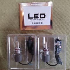 ハイエース200系　LEDフォグランプ　ホワイトのサムネイル